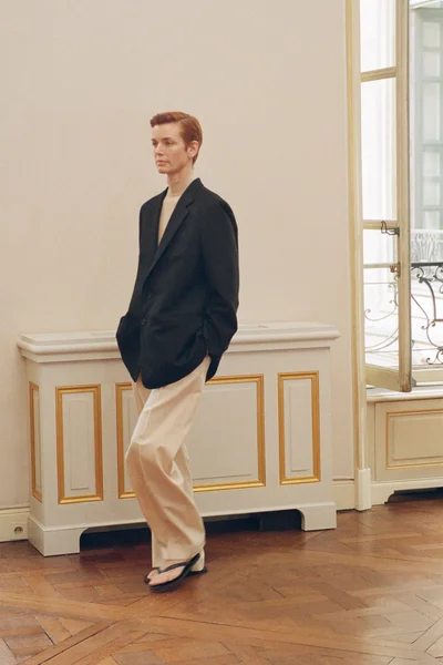 Look 18